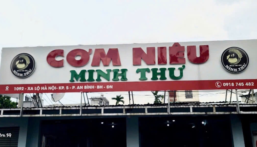 CƠM NIÊU MINH THƯ